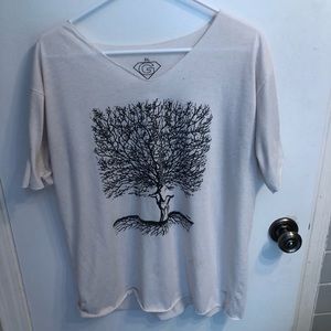 Gorgeous deer with tree antlers T-shirt